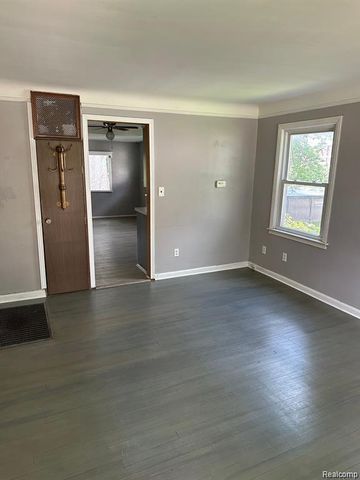 18863 Olympia, Redford, MI 48240