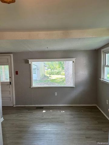 18863 Olympia, Redford, MI 48240