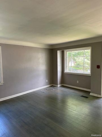 18863 Olympia, Redford, MI 48240