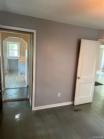 18863 Olympia, Redford, MI 48240