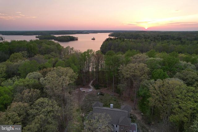 12029 SYCAMORE SHOALS DR, Bumpass, VA 23024
