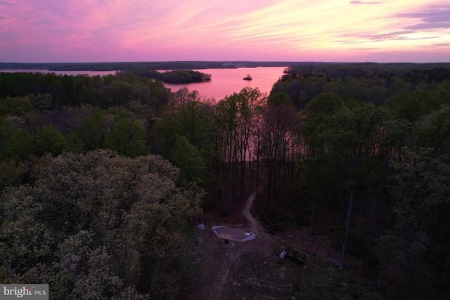 12029 SYCAMORE SHOALS DR, Bumpass, VA 23024