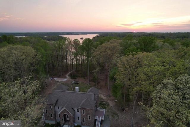 12029 SYCAMORE SHOALS DR, Bumpass, VA 23024