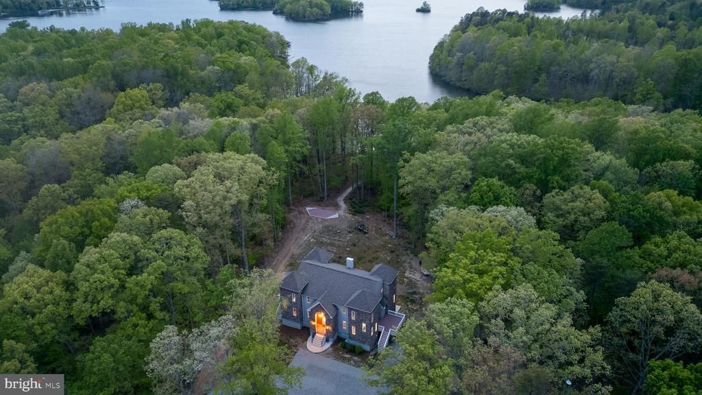 12029 SYCAMORE SHOALS DR, Bumpass, VA 23024