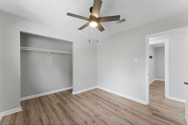 2 Ground Brier Court, The Woodlands, TX 77381