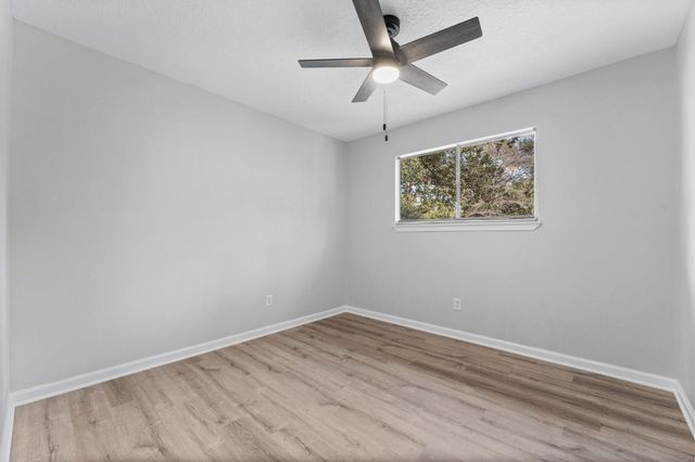 2 Ground Brier Court, The Woodlands, TX 77381