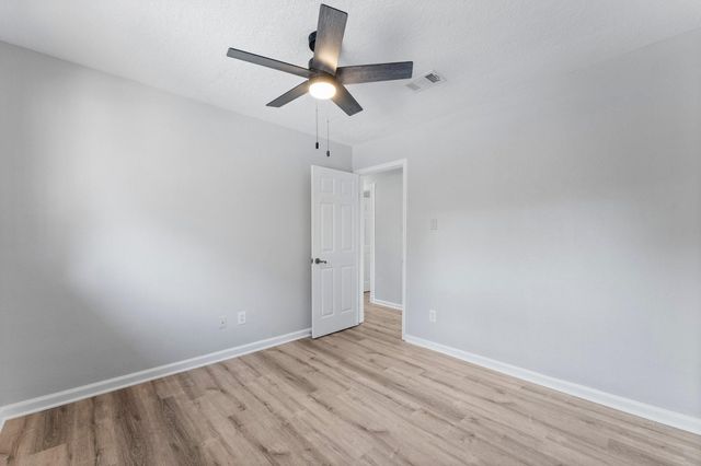 2 Ground Brier Court, The Woodlands, TX 77381