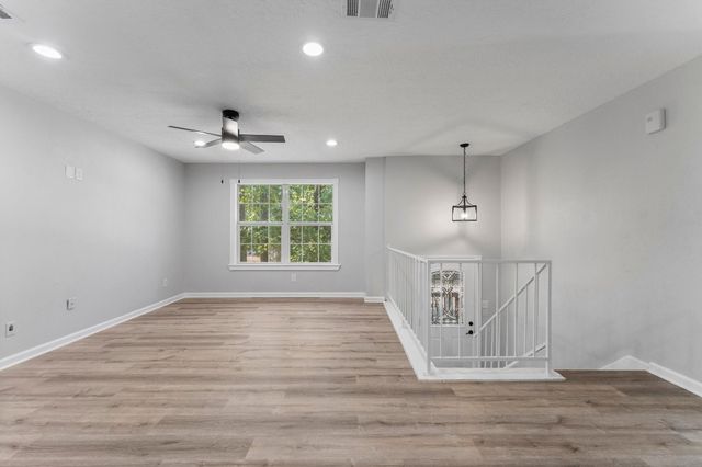 2 Ground Brier Court, The Woodlands, TX 77381