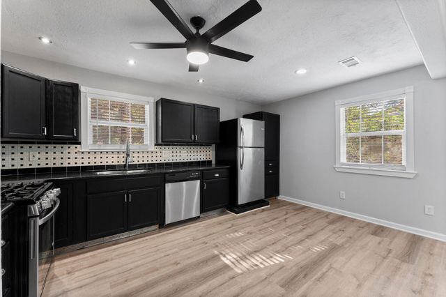 2 Ground Brier Court, The Woodlands, TX 77381