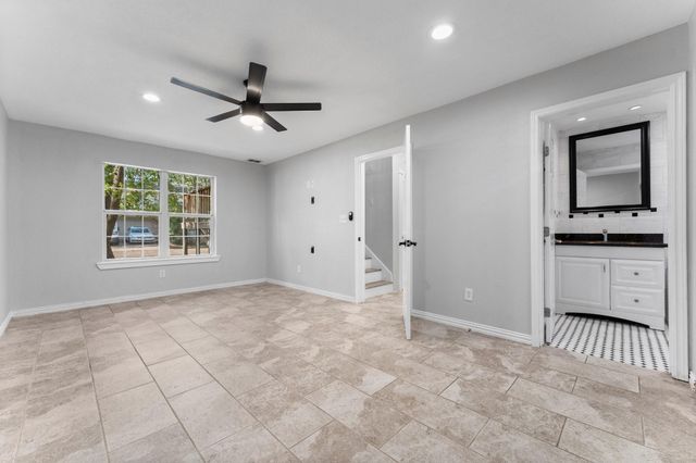 2 Ground Brier Court, The Woodlands, TX 77381