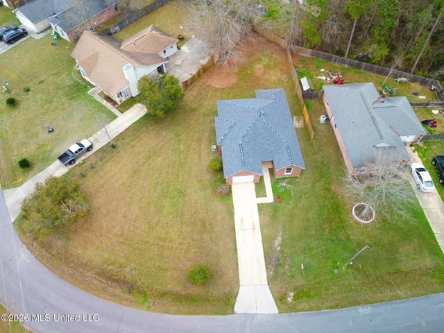 8104 Meadowdale Drive, Gautier, MS 39553