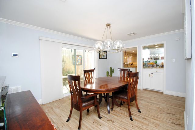 2006 Potomac Drive B, Houston, TX 77057