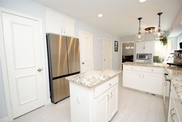 2006 Potomac Drive B, Houston, TX 77057