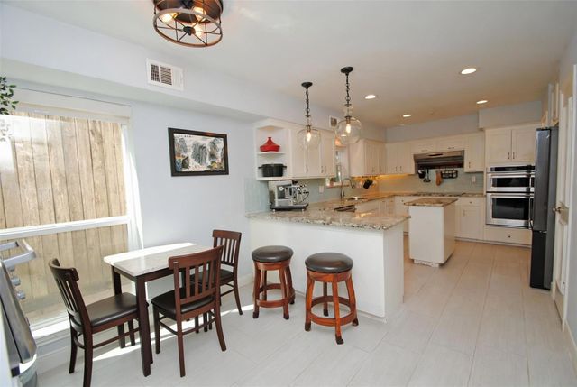 2006 Potomac Drive B, Houston, TX 77057