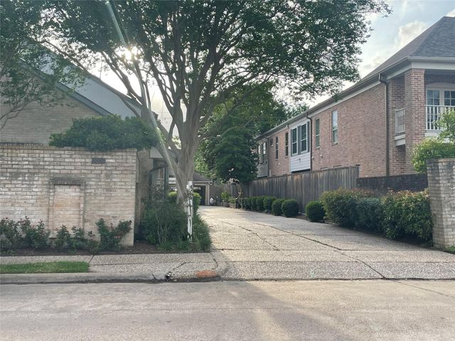 2006 Potomac Drive B, Houston, TX 77057