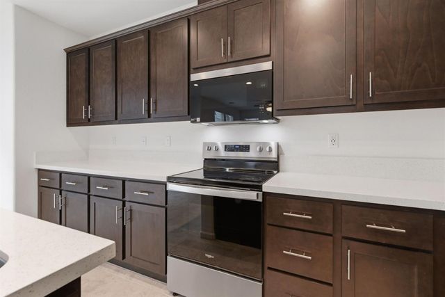 17373 Atwater Dr, Lathrop, CA 95330