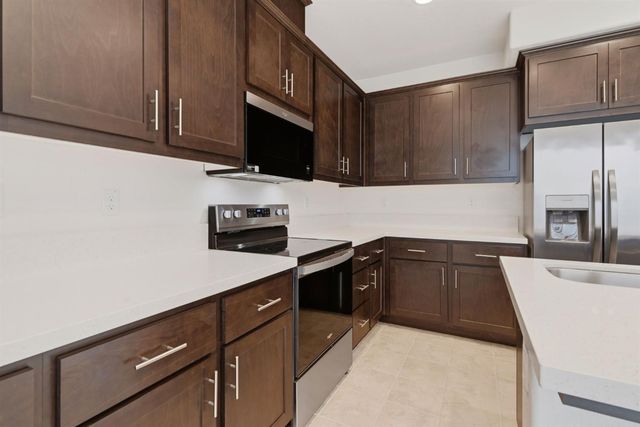 17373 Atwater Dr, Lathrop, CA 95330