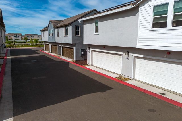 17373 Atwater Dr, Lathrop, CA 95330