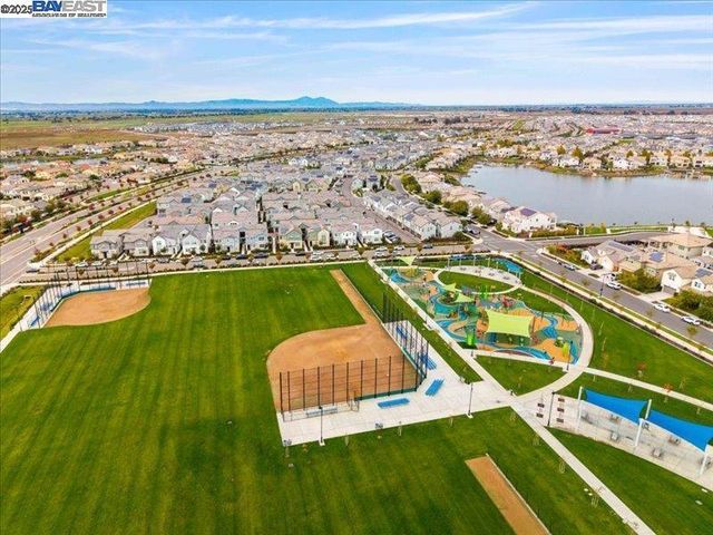17373 Atwater Dr, Lathrop, CA 95330