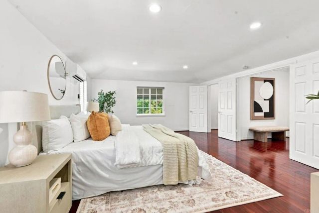 949 S Highland Avenue, Los Angeles, CA 90036