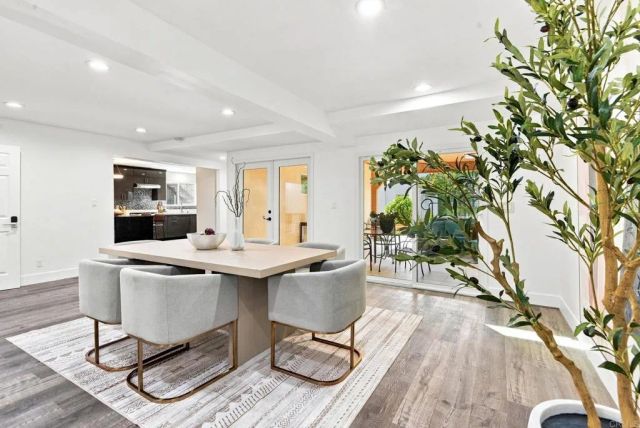 949 S Highland Avenue, Los Angeles, CA 90036