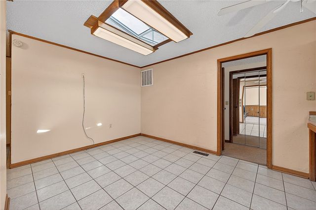 73 W Ozark Trail, Fayetteville, AR 72701