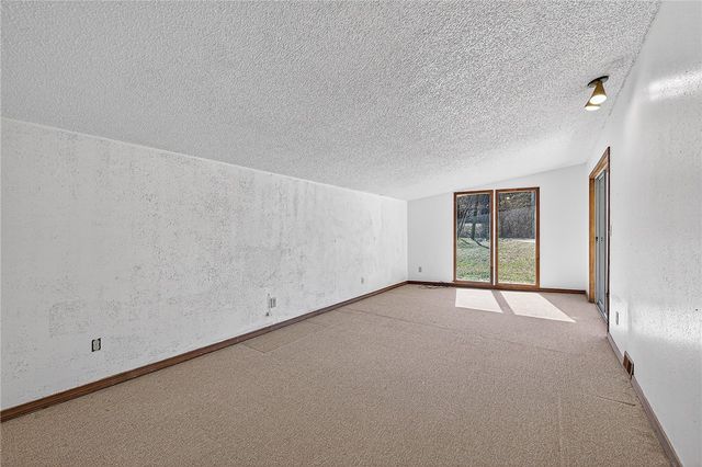 73 W Ozark Trail, Fayetteville, AR 72701