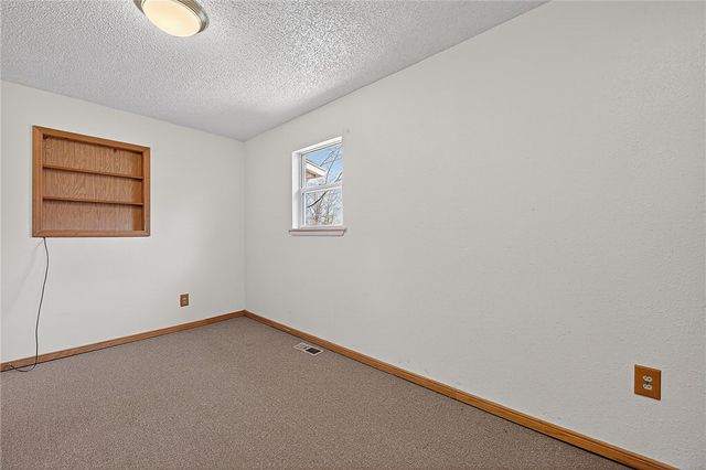 73 W Ozark Trail, Fayetteville, AR 72701