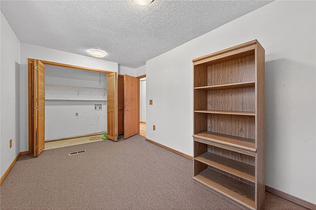 73 W Ozark Trail, Fayetteville, AR 72701