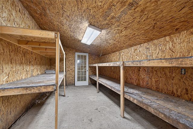 73 W Ozark Trail, Fayetteville, AR 72701