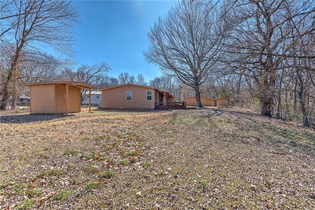 73 W Ozark Trail, Fayetteville, AR 72701