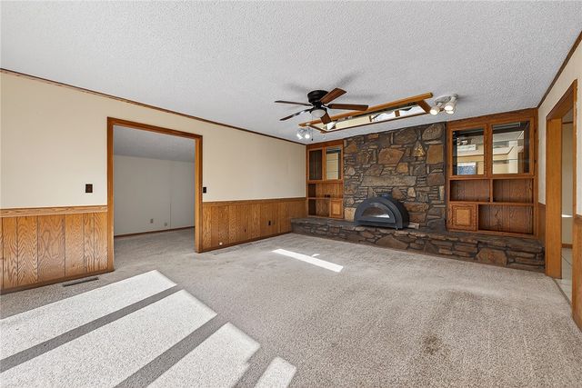 73 W Ozark Trail, Fayetteville, AR 72701