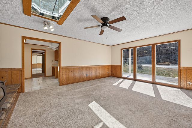 73 W Ozark Trail, Fayetteville, AR 72701