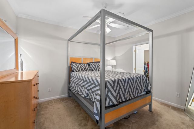 207 Northcrest Commons Cir, Nashville, TN 37211