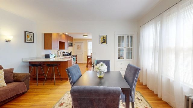 29 Montgomery St 2, Cambridge, MA 02140