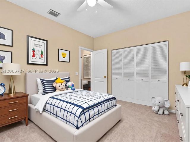 11335 Lake Shore Dr, Cooper City, FL 33026