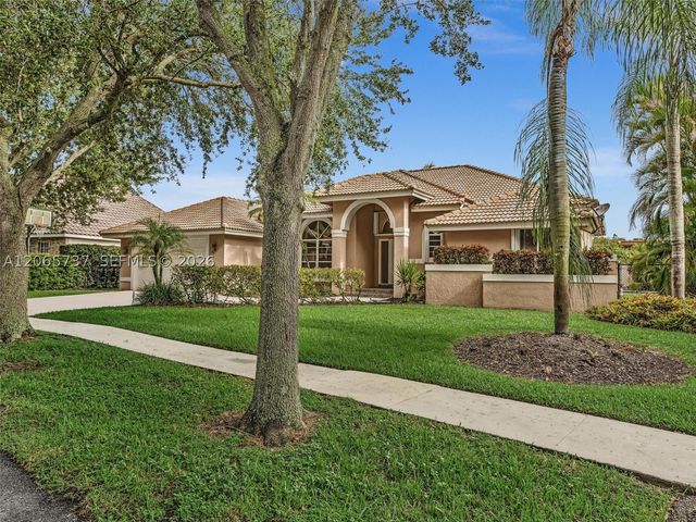 11335 Lake Shore Dr, Cooper City, FL 33026