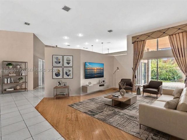 11335 Lake Shore Dr, Cooper City, FL 33026