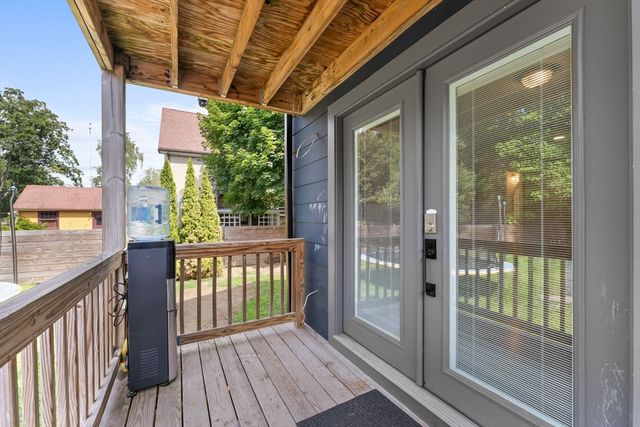 342 Franklin St, Framingham, MA 01702