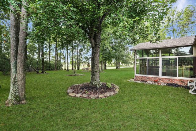 4511 Kimwood Court, Newburgh, IN 47630