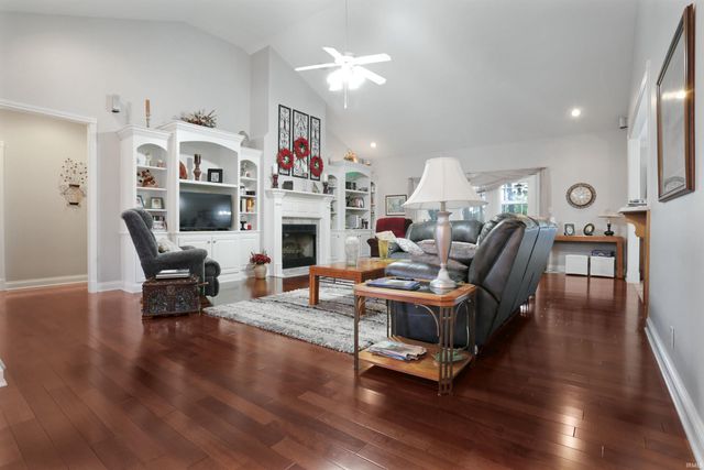 4511 Kimwood Court, Newburgh, IN 47630