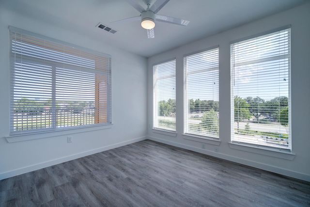 13130 Pond Springs Road RD 3214, Austin, TX 78729