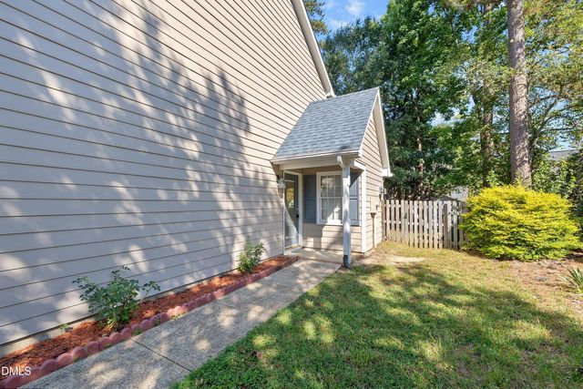 109 Romaine Court, Cary, NC 27513