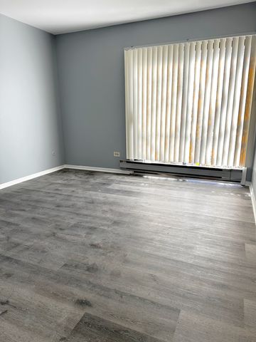 190 S Waters Edge Drive 302, Glendale Heights, IL 60139