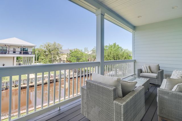 64 Fiber Street, Bay Saint Louis, MS 39520