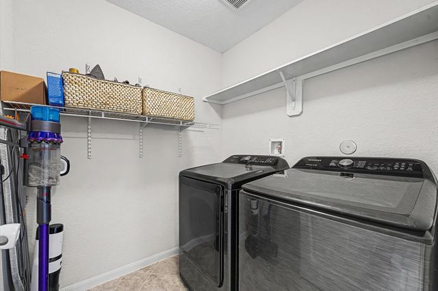 1504 Nacogdoches Valley Drive, League City, TX 77573