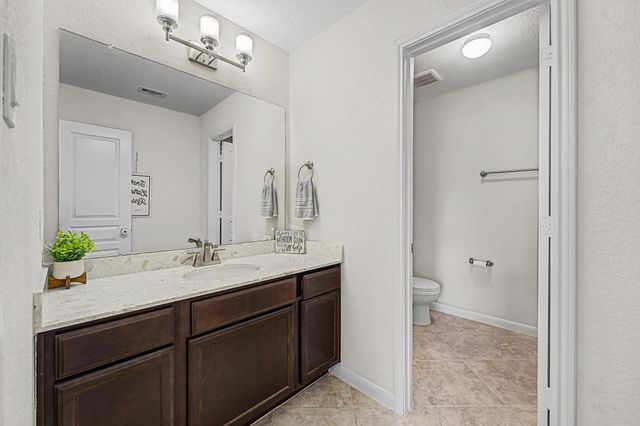 1504 Nacogdoches Valley Drive, League City, TX 77573