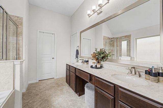 1504 Nacogdoches Valley Drive, League City, TX 77573