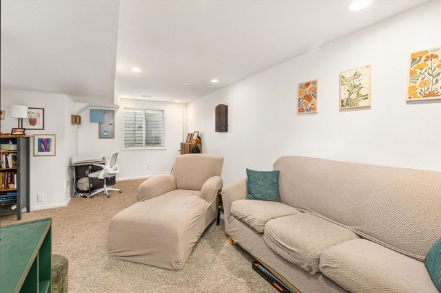 1995 SE Oxford Drive, Waukee, IA 50263
