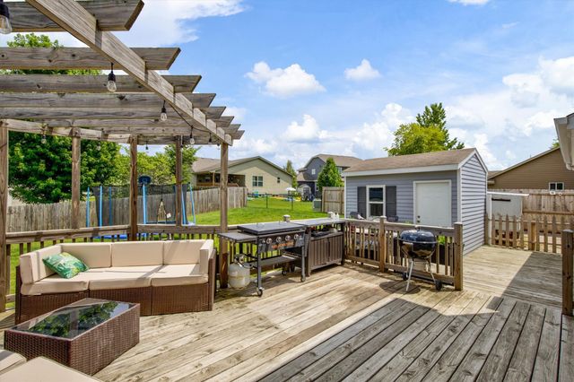 1995 SE Oxford Drive, Waukee, IA 50263